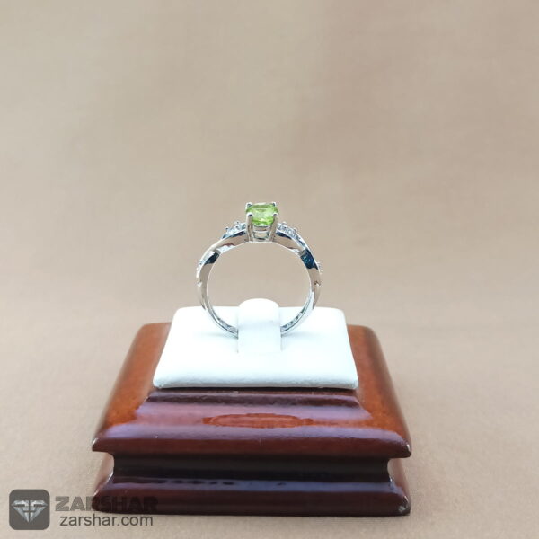 عکس انگشتر زبرجد مهربانی با نگین تراش الماس و برلیان