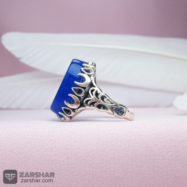 عکس انگشتر عقیق آبی خطی
