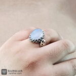 عکس انگشتر یمنی عقیق کبود با رکاب ماشینی