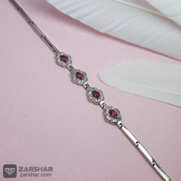 عکس دستبند طرح یاقوت سرخ