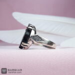 عکس انگشتر عقیق مشکی خطی