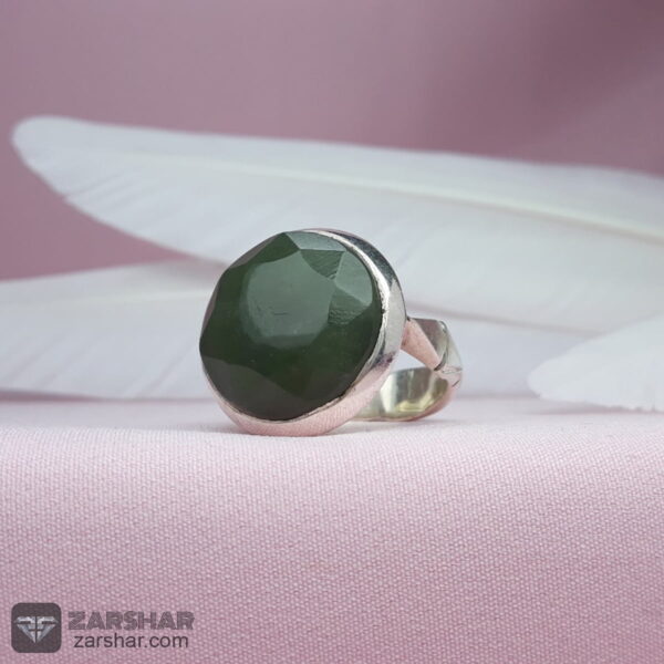 عکس انگشتر یشم یمنی الماس تراش