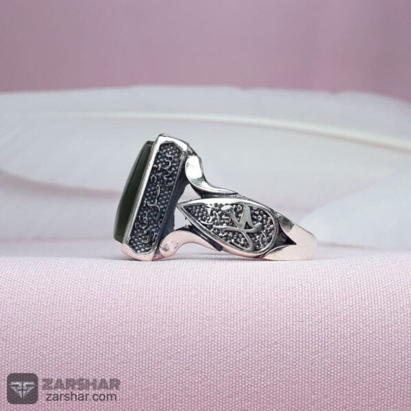 عکس انگشتر یشم‌ یمنی چهارگوش 12.5 گرم