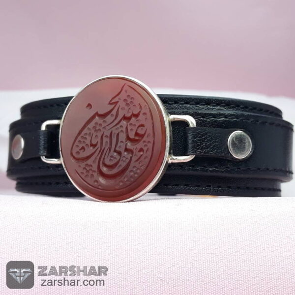 عکس دستبند چرمی عقیق قرمز خطی ابا الحسن علی ولی الله