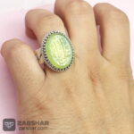 عکس انگشتر عقیق سبز کاهویی خطی یا علی و طرح کارتیر