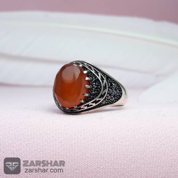 عکس انگشتر مردانه عقیق پرتقالی یمنی الماس تراش