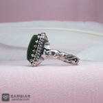 عکس انگشتر یشم‌ یمنی چهارگوش با رکاب ماشینی