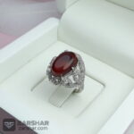 عکس انگشتر زنانه عقیق یمنی سرخ رگه دار