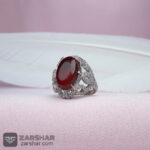 عکس انگشتر زنانه عقیق یمنی سرخ رگه دار