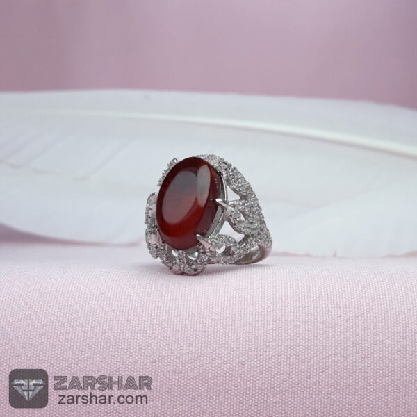 عکس انگشتر زنانه عقیق یمنی سرخ رگه دار