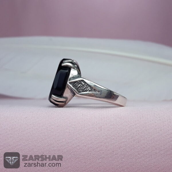 عکس انگشتر عقیق مشکی خطی حسبی الله