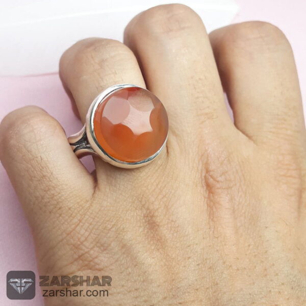 عکس انگشتر عقیق یمنی پرتقالی گرد تراش چهل تیکه