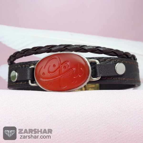 دستبند چرمی عقیق سرخ خراسانی یا زینب با خط درجه یک و قاب نقره دست ساز