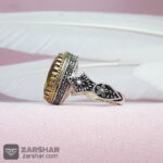 عکس انگشتر الکساندریت طرح سیاه قلم تاج برنجی