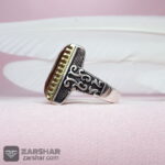 عکس انگشتر الکساندریت چهارگوش بغل سیاه قلم
