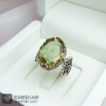 عکس انگشتر تاج برنجی الکساندریت با طرح سیاه قلم