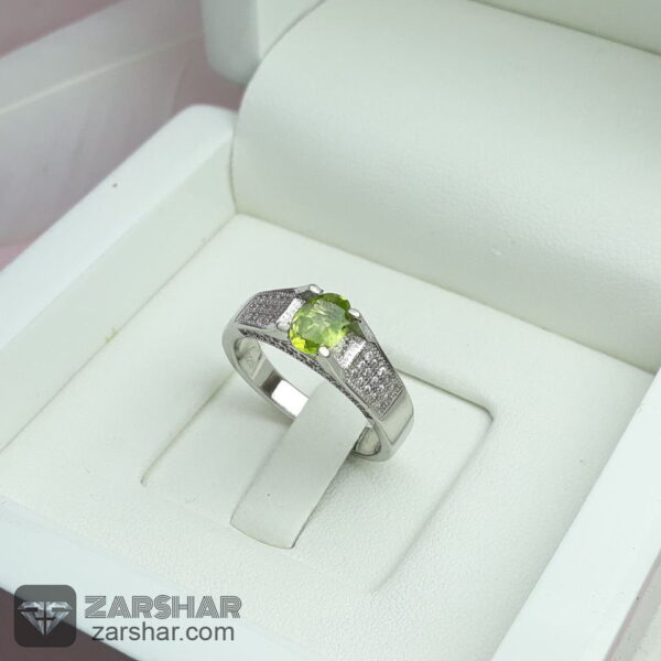 انگشتر زبرجد اصل زنانه با روکش اب رادیوم عکس انگشتر زبرجد اصل زنانه با روکش اب رادیوم