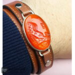 عکس دستبند چرم و نقره عقیق سرخ خراسانی یا رقیه