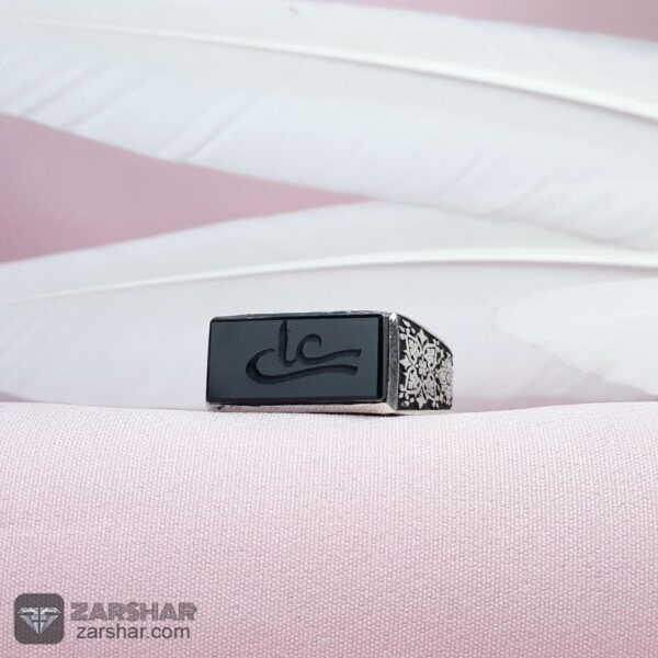 عکس انگشتر عقیق مشکی حکاکی علی
