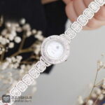 عکس ساعت زنانه نقره طرح امرالدکات مدل الارا