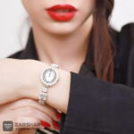 عکس ساعت نقره زنانه طرح شکوفه و امرالدکات