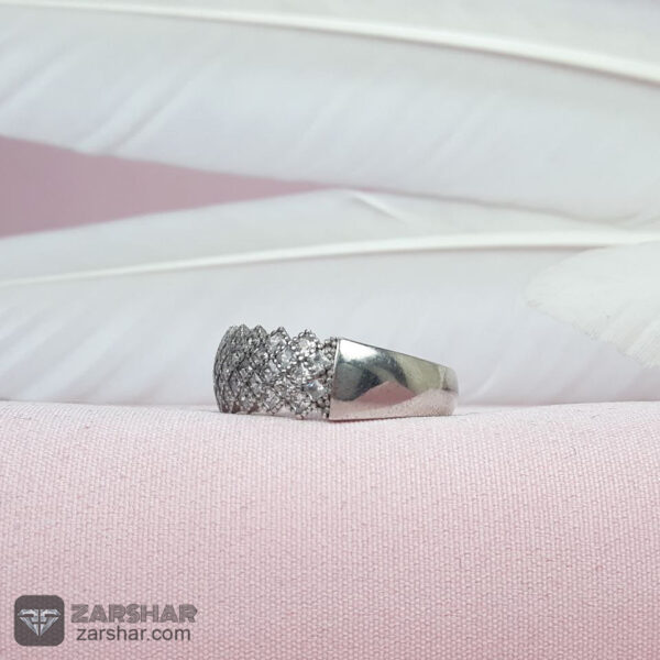 عکس حلقه زنانه نگین اتمی