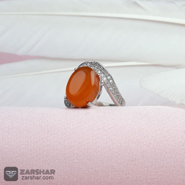 انگشتر عقیق یمنی پرتقالی زنانه طرح چکاوه عکس انگشتر عقیق یمنی پرتقالی زنانه طرح چکاوه