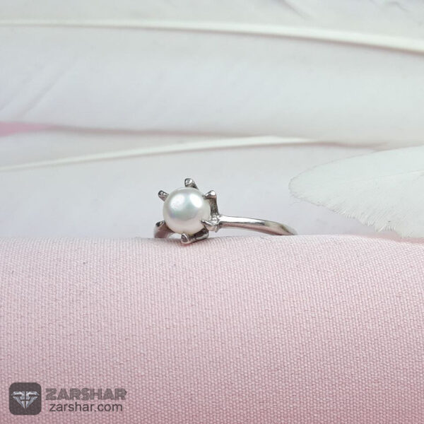 انگشتر مروارید پرورشی زنانه طرح فاتن عکس انگشتر مروارید پرورشی زنانه طرح فاتن