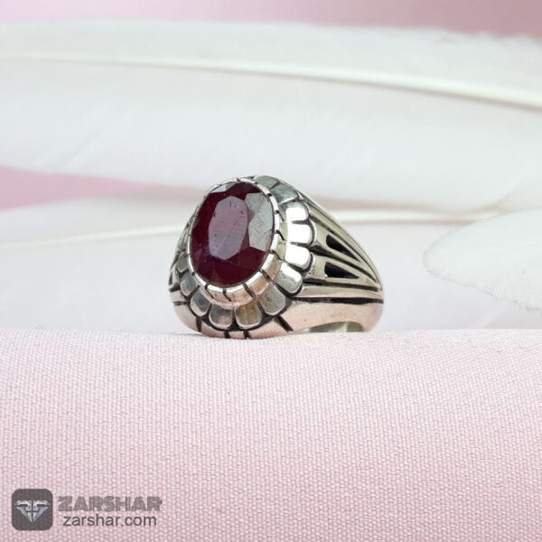 انگشتر یاقوت سرخ درجه یک دست ساز طرح زنجانی عکس انگشتر یاقوت سرخ درجه یک دست ساز طرح زنجانی