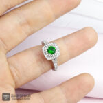 عکس انگشتر زنانه طرح زمرد