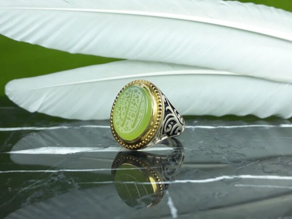 انگشتر عقیق سبز کاهویی یا مولاتی فاطمه عکس انگشتر عقیق سبز کاهویی یا مولاتی فاطمه