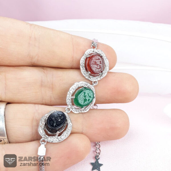 دستبند سه نگین عقیق سرخ سبز مشکی زنانه عکس دستبند سه نگین عقیق سرخ سبز مشکی زنانه