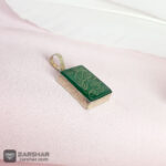 عکس گردنبند چهارگوش عقیق سبز زنانه خطی وان یکاد
