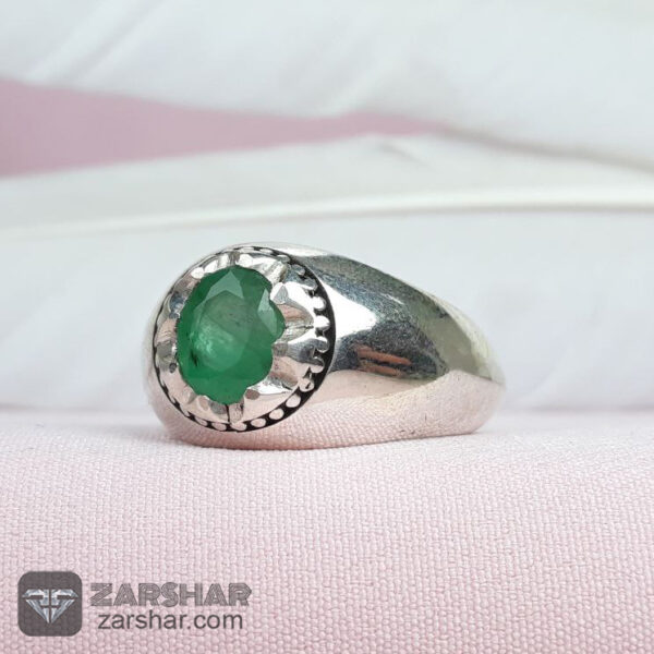 انگشتر زمرد طرح فیلی ساده عکس انگشتر زمرد طرح فیلی ساده