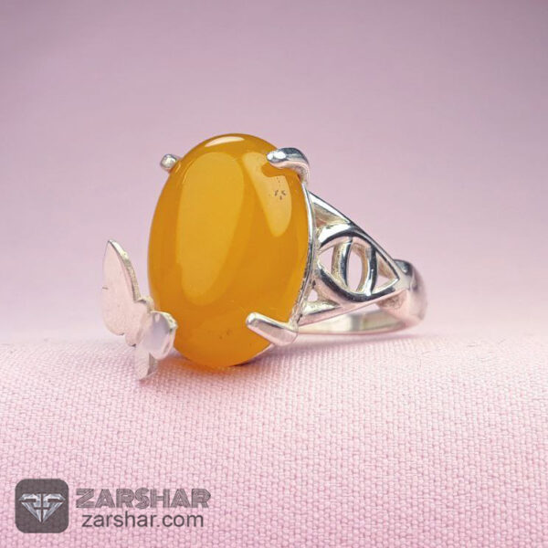 عکس انگشتر عقیق زرد شرف الشمس طرح پروانه ای اسنا زنانه
