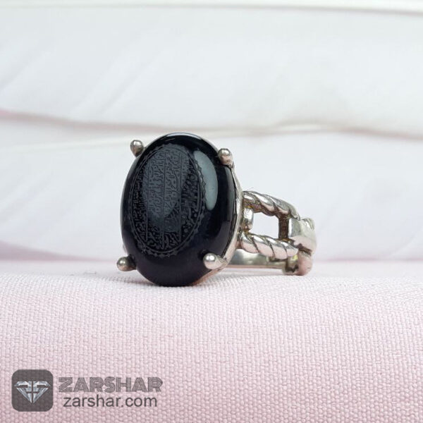 انگشتر عقیق مشکی آیت الکرسی زنانه عکس انگشتر عقیق مشکی آیت الکرسی زنانه