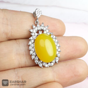 عکس گردنبند عقیق زرد شرف الشمس طرح سمیه