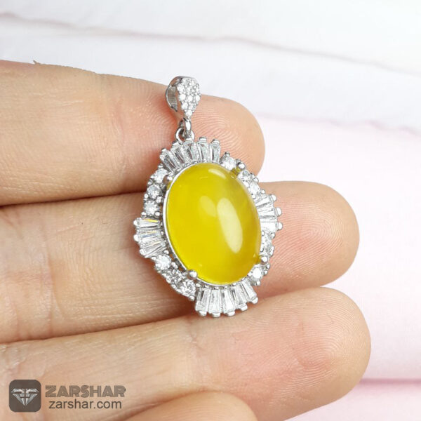 گردنبند عقیق زرد شرف الشمس طرح محدثه زنانه عکس گردنبند عقیق زرد شرف الشمس طرح محدثه زنانه