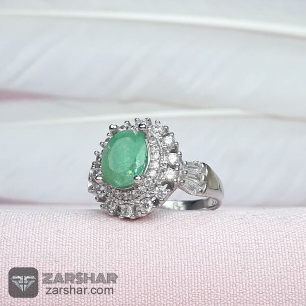 انگشتر زمرد زنانه عکس انگشتر زمرد زنانه