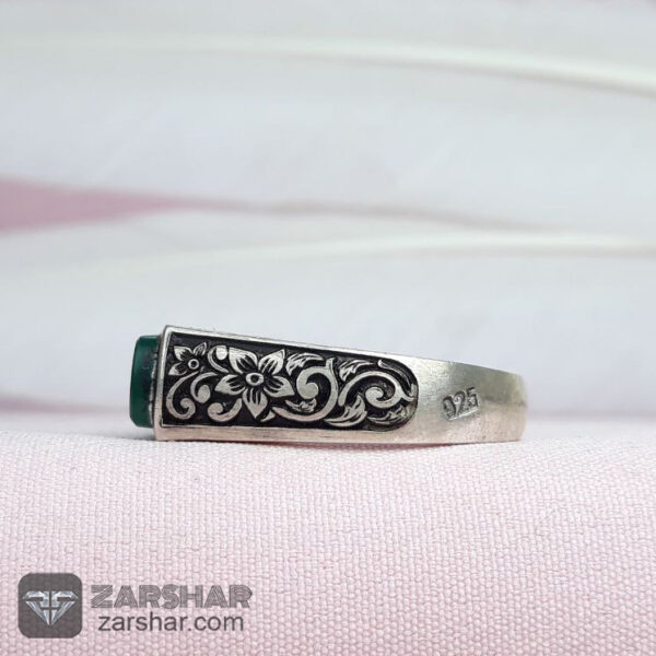 انگشتر عقیق سبز حسبی الله تراش کپسولی عکس انگشتر عقیق سبز حسبی الله تراش کپسولی