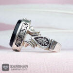 عکس انگشتر عقیق مشکی خطی علی علیه السلام همراه حرز و تربت