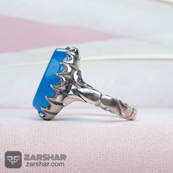 عکس انگشتر عقیق آبی خطی