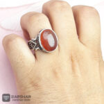 عکس انگشتر عقیق یمنی سرخ خطی