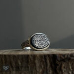 عکس انگشتر عقیق یمنی سیاه و من یتق الله